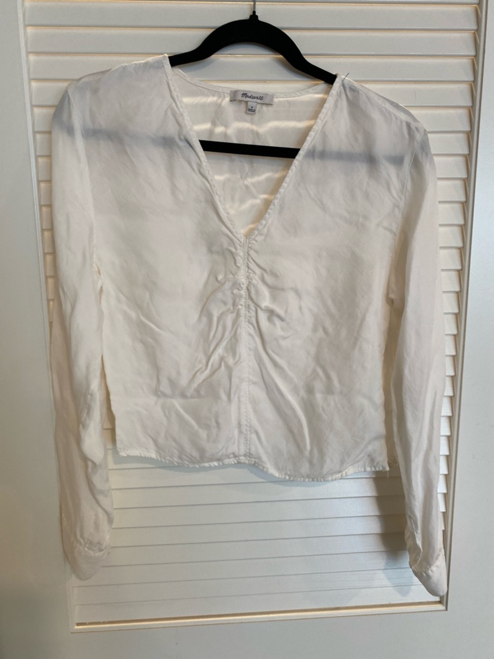 Madewell Cream V-Neck Long Sleeve Ruched Front Top